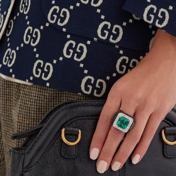 Gucci GG Crystal-embellished Signet Ring in Green - Picture 10 of 10
